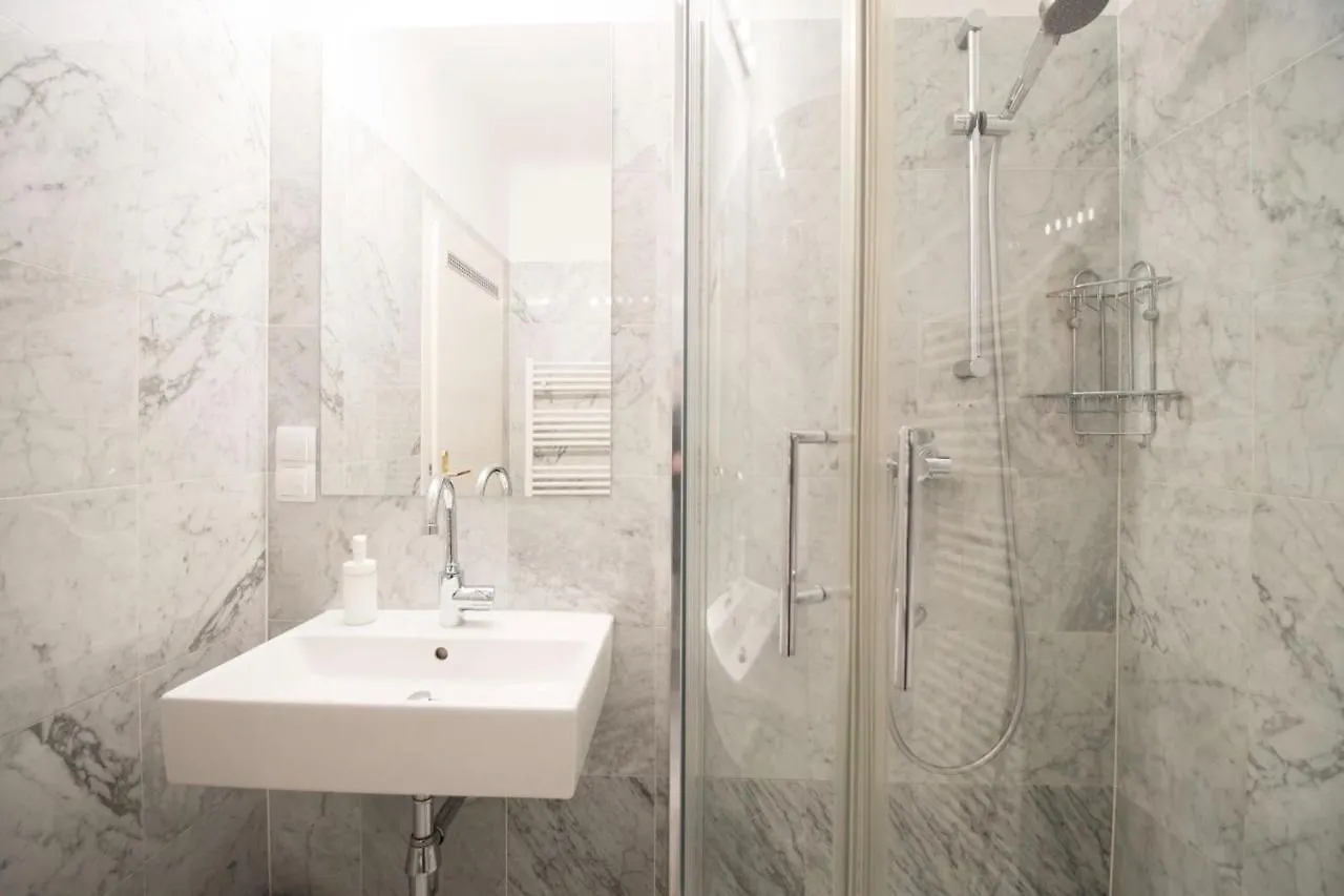 Heymi Apartments Schwedenplatz Vienna